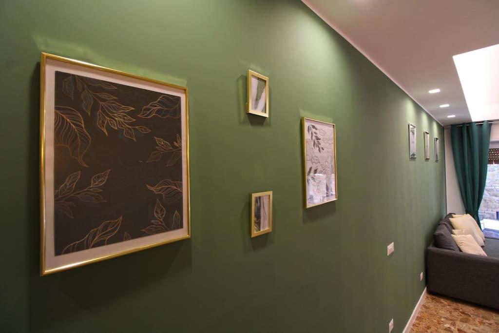 Delicious 2 Bed Room Apartment And Garden By Yh Roma Exterior foto