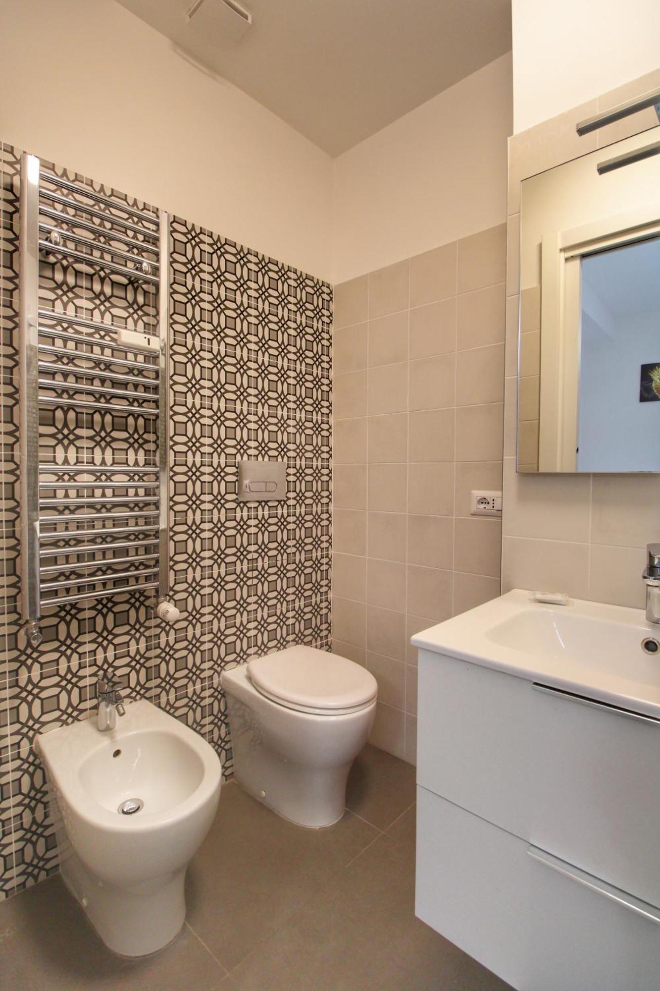 Delicious 2 Bed Room Apartment And Garden By Yh Roma Exterior foto