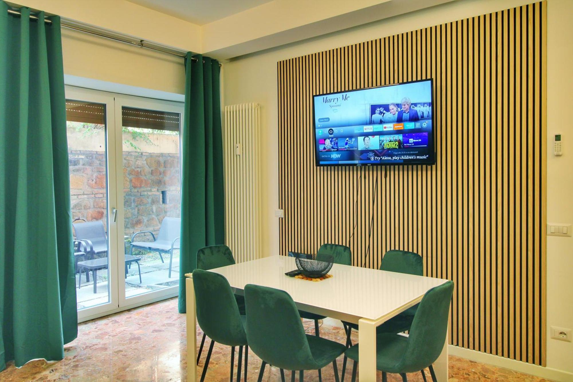 Delicious 2 Bed Room Apartment And Garden By Yh Roma Exterior foto